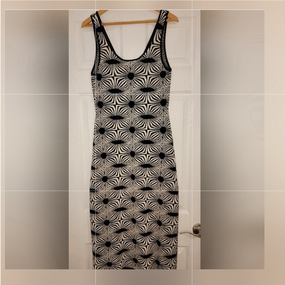 House Of Harlow sweater dress size medium - Picture 3 of 9